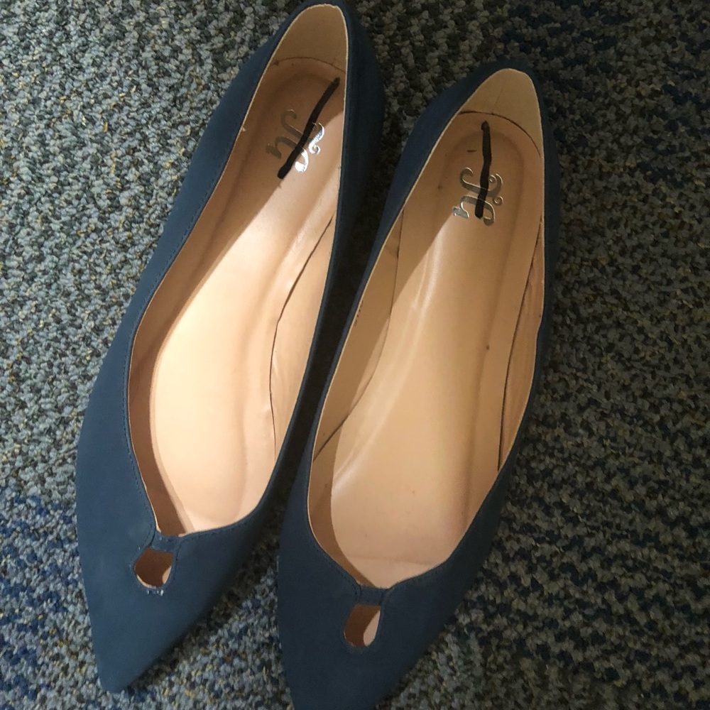 Pointed toe ballerina flat